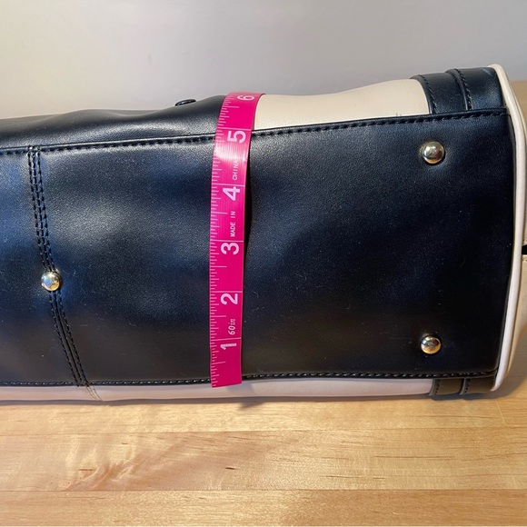 CHARLES JOURDAN Leather Satchel - Picture 14 of 14